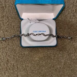 Elegant Silver Cubic Zirconia Bracelet